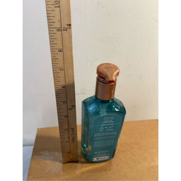Bath Body White tea & Sage hand soap new - Picture 3 of 3